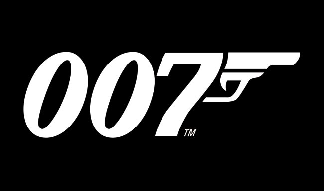 Danny Boyle quiere a Robert Pattinson como James Bond