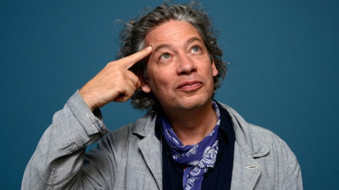 Dexter Fletcher dirigirá “Sherlock Holmes 3”